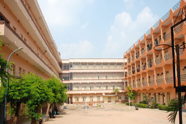https://cache.careers360.mobi/media/colleges/social-media/media-gallery/6859/2019/6/7/College View of Raja Bahadur Venkat Rama Reddy Womens College Hyderabad_Campus-View.jpg